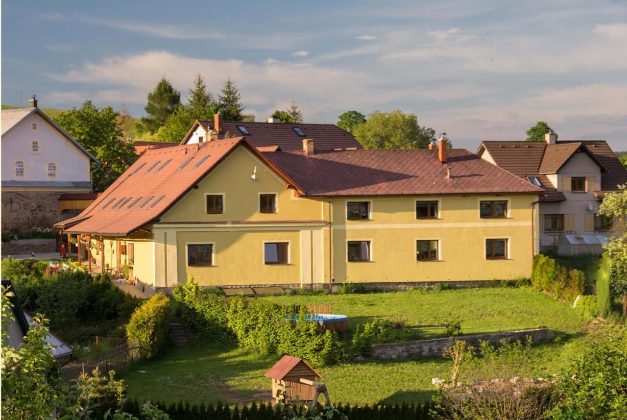 Penzion Konvalinka Jimramovske Pavlovice Luaran gambar